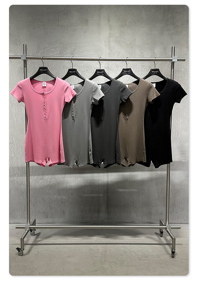 Women's High ElasticityDance Fitness Sports Jumpsuit New Solid Color Tight Short Jumpsuit FGBN2732