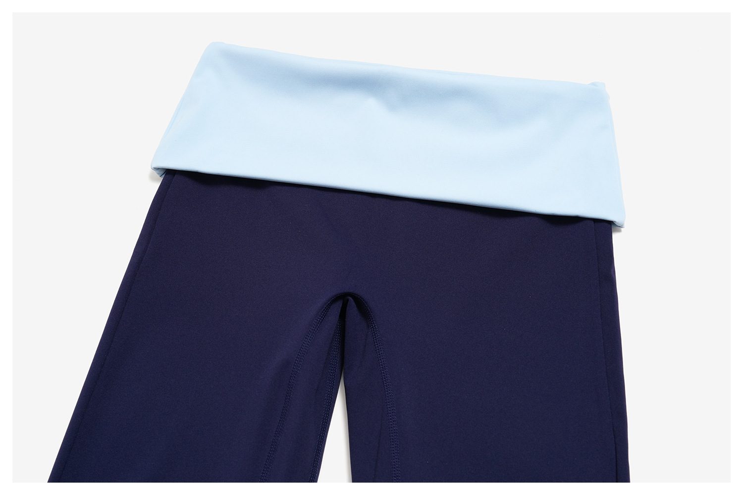 FGBTZ2570 New 4-Piece Yoga Set: A Perfect Combination of Style and Comfort