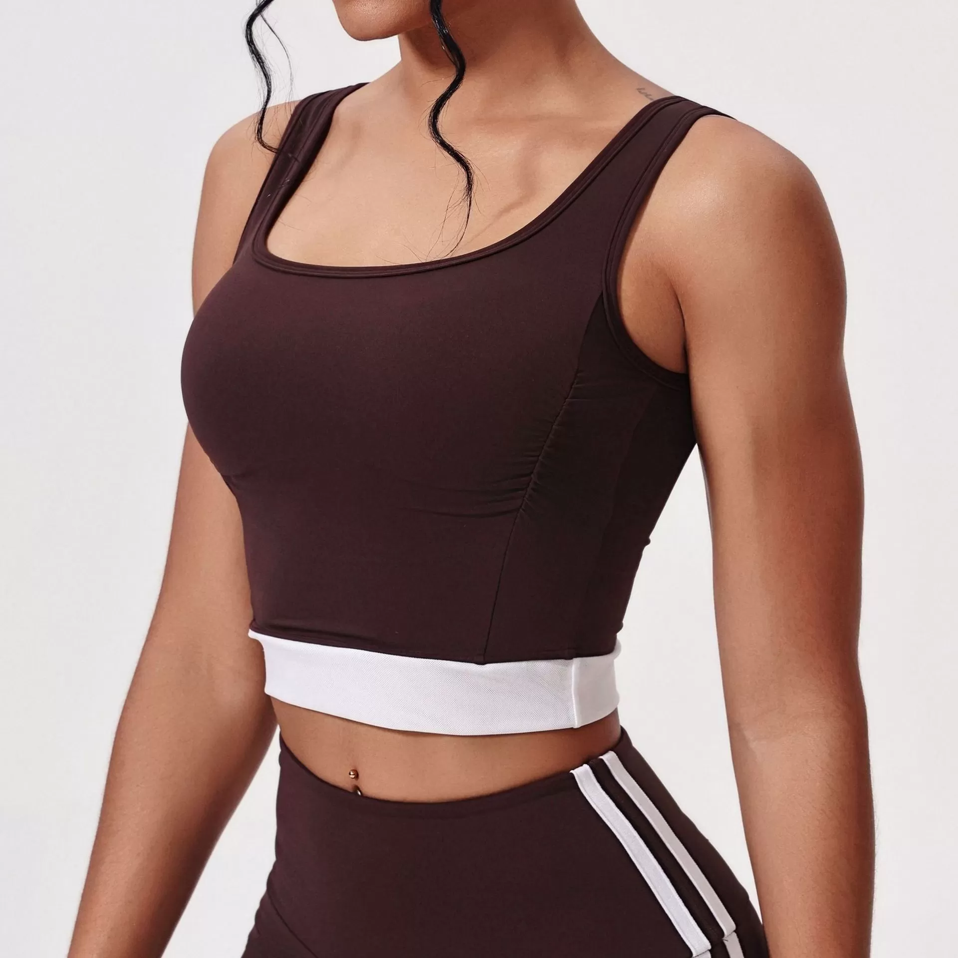 High Quality Woman Gym Workout Sports Bra FGBWX5483