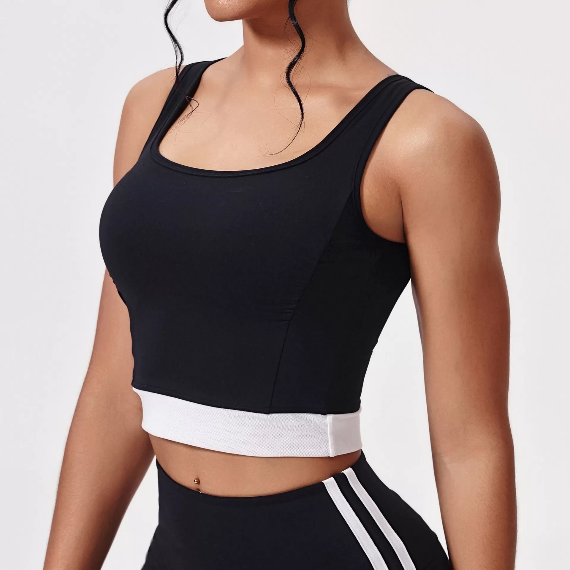 High Quality Woman Gym Workout Sports Bra FGBWX5483