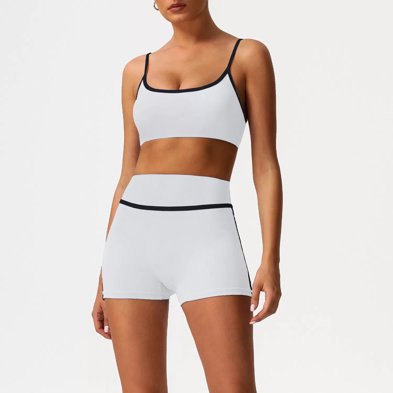 White bra+shorts
