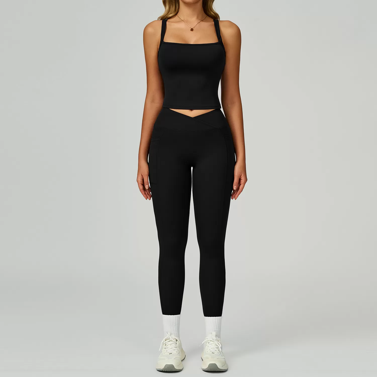 Black singlet+leggings