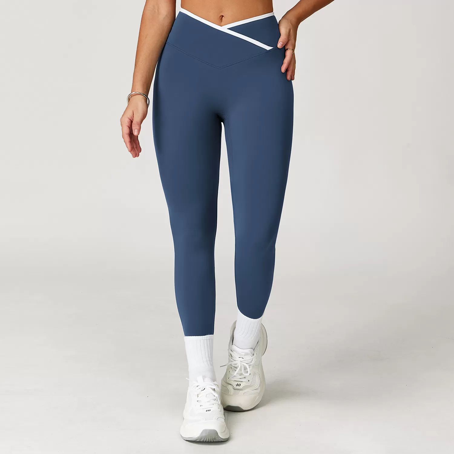 Navy leggings