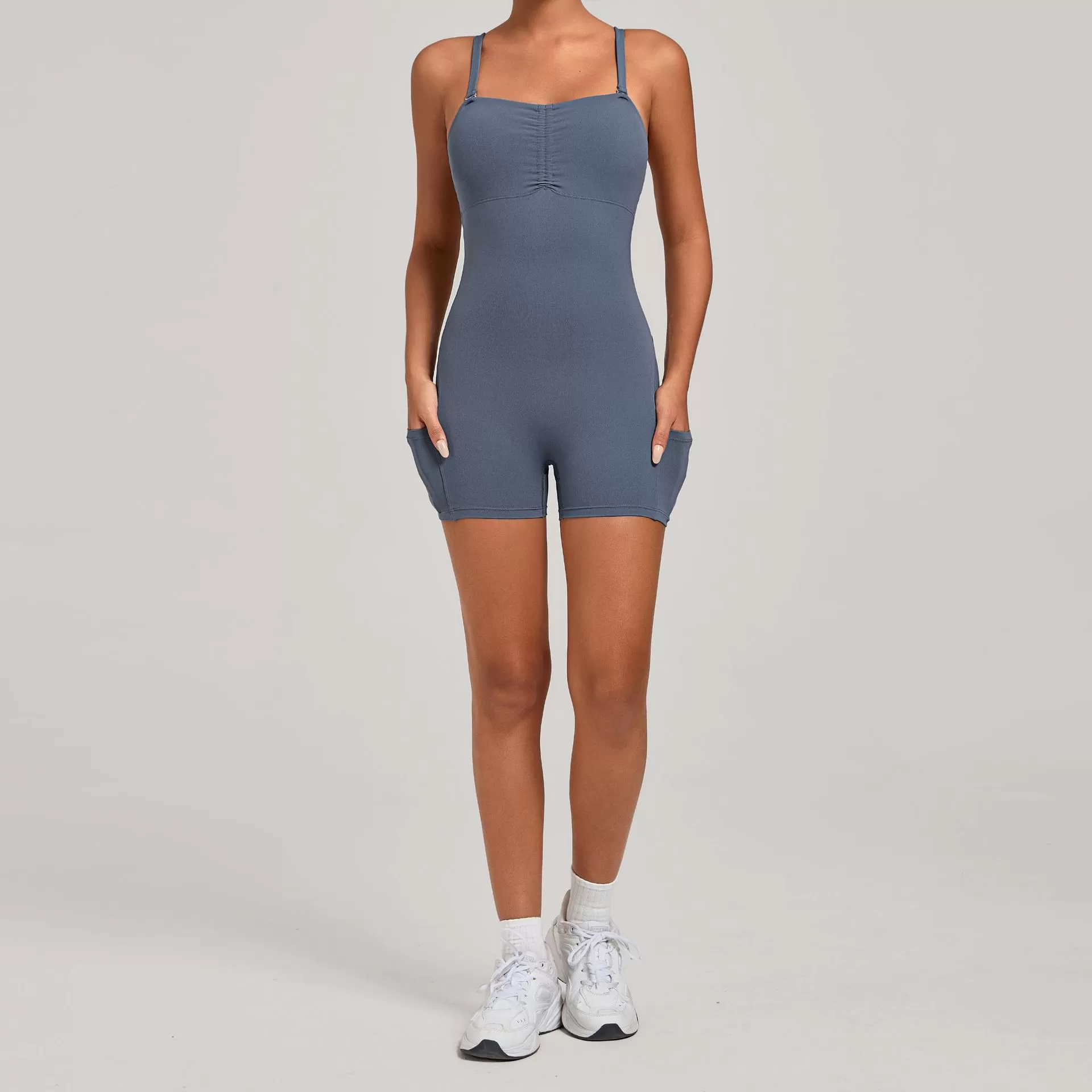 Women's Multiple Wearing Ways Sleeveless Yoga Shorts Jumpsuit Scrunch Butt Workout  Sports Outfits with Pockets FGB15177