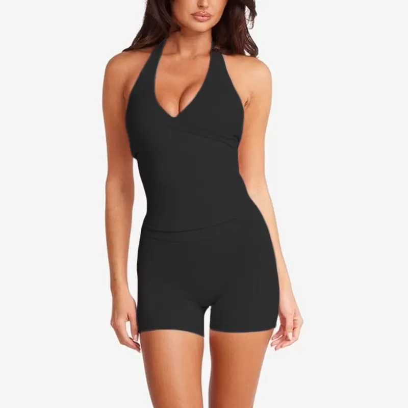 Black singlets+shorts