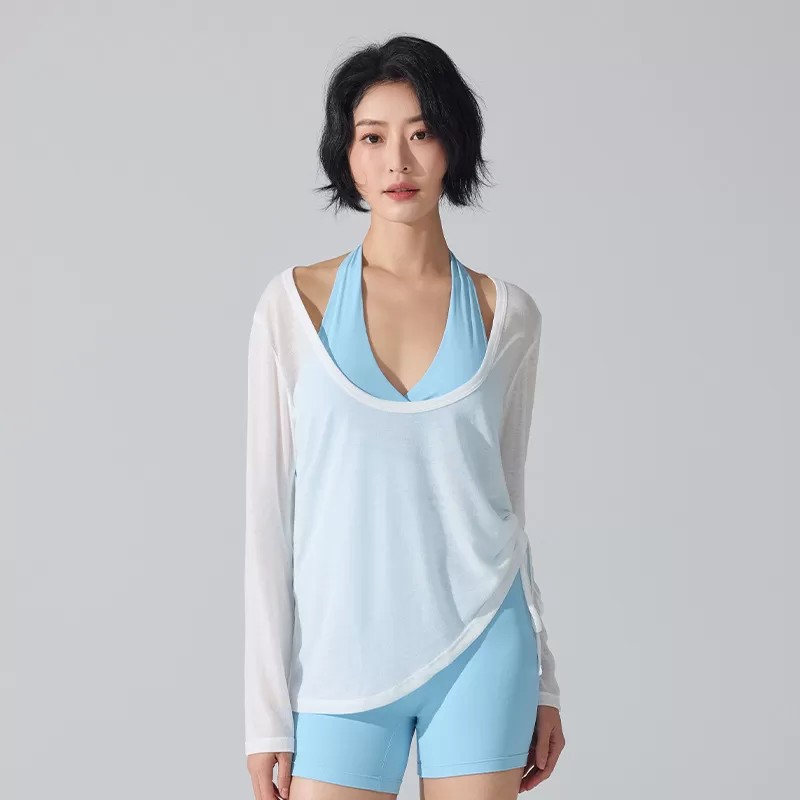 White long sleeves tops