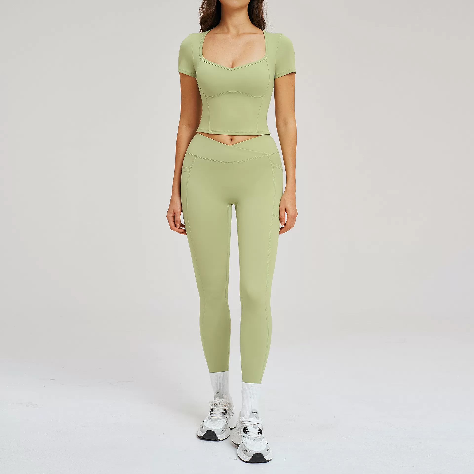 Green short sleeves+leggings