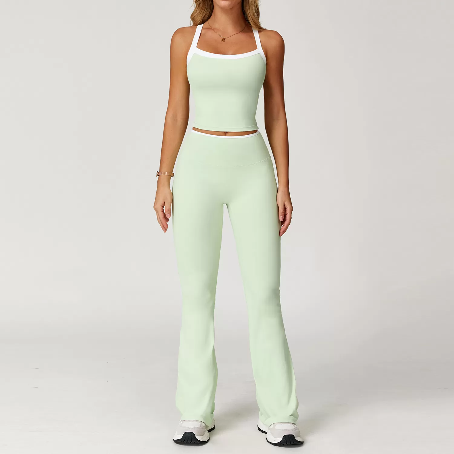 Light green singlets+pants