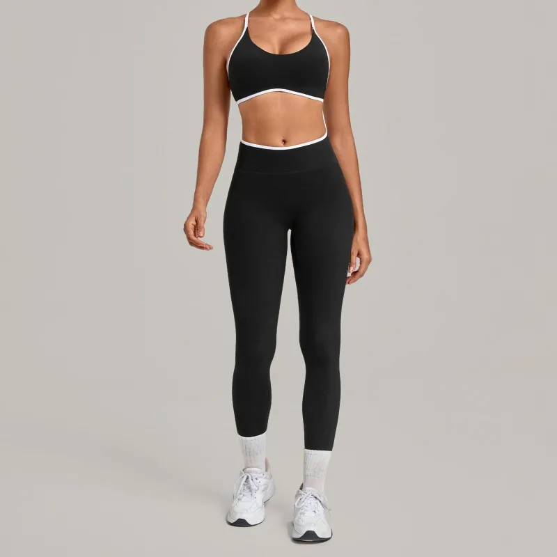 Black bra+leggings