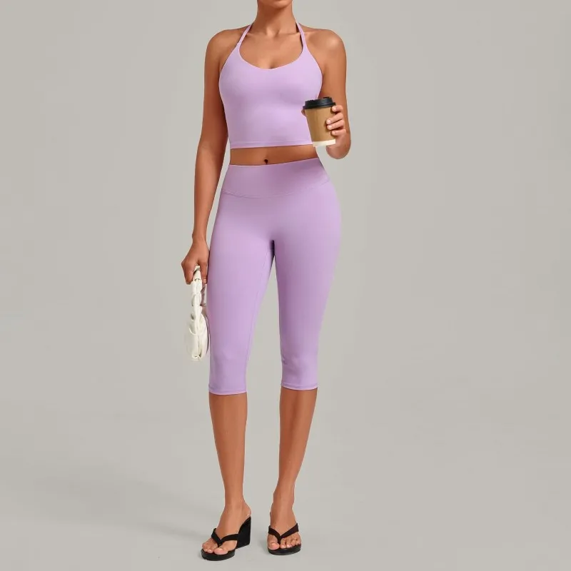Purple singlets+3/4 length leggings