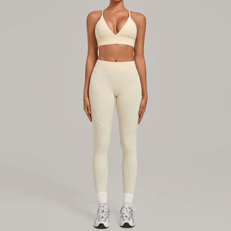 Beige bra+leggings
