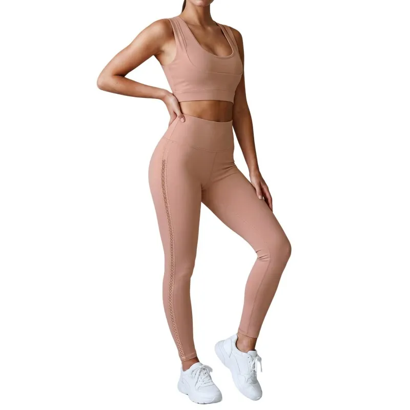 Yoga Set for Training and Workout With Stretchable Fabric and Comfortable Design for Gym Fitness and Daily Activities FGBLD2678
