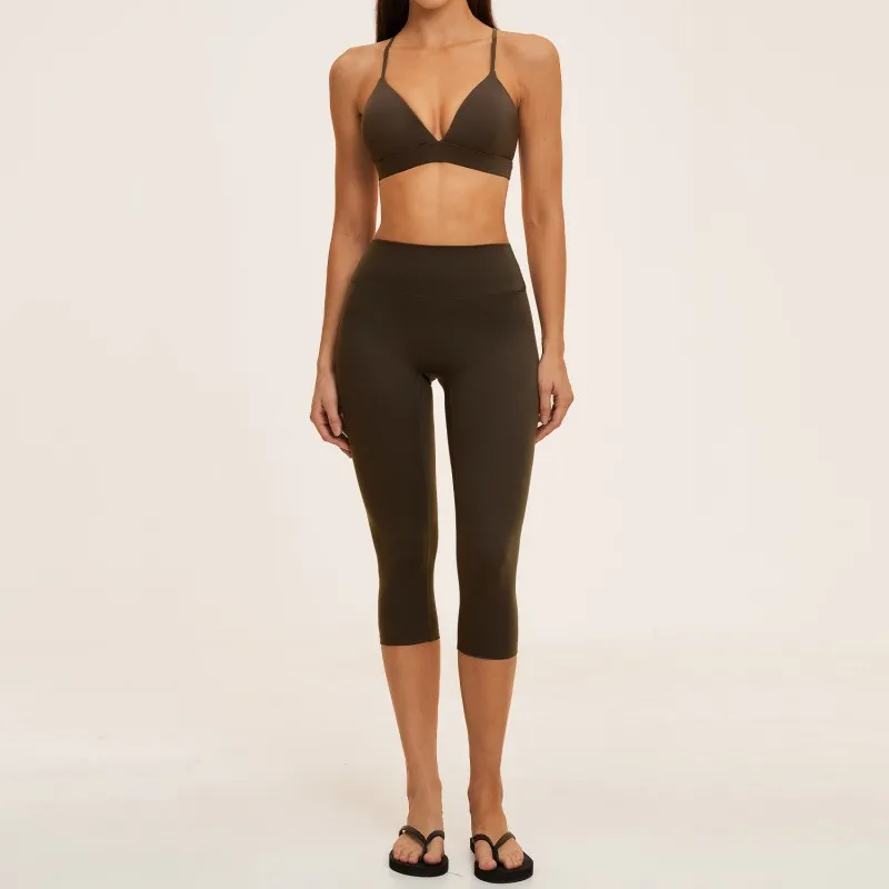 Coffee bra+3/4 length leggings