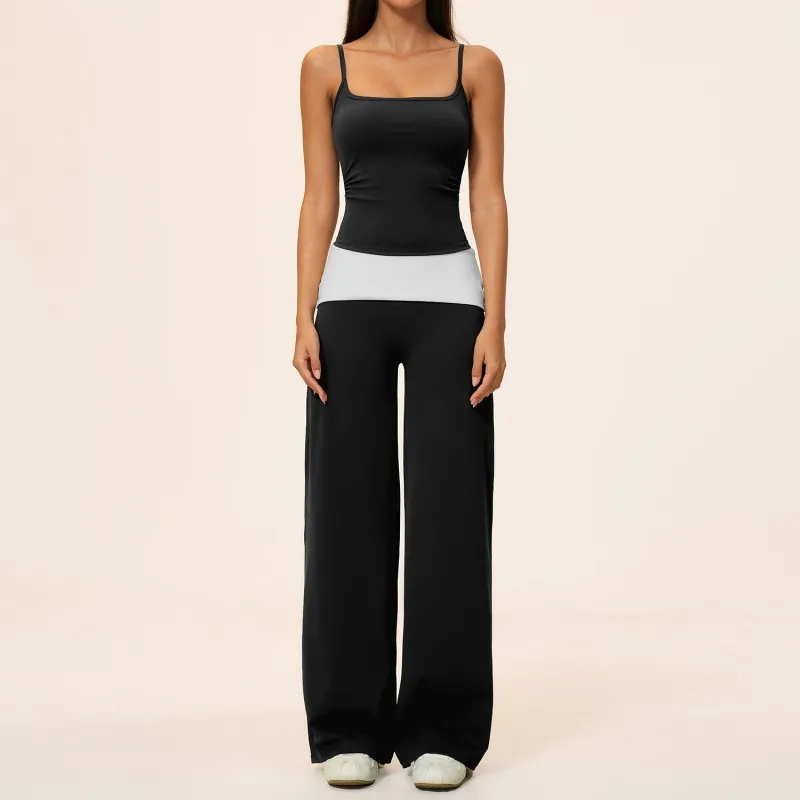 Black singlets+pants