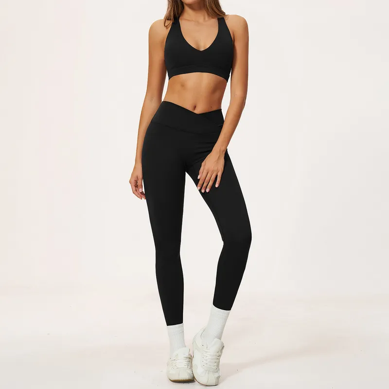 Black bra+leggings