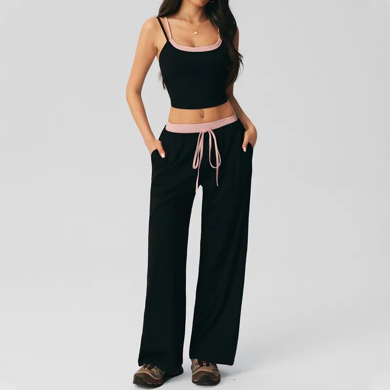 Black singlets+pants